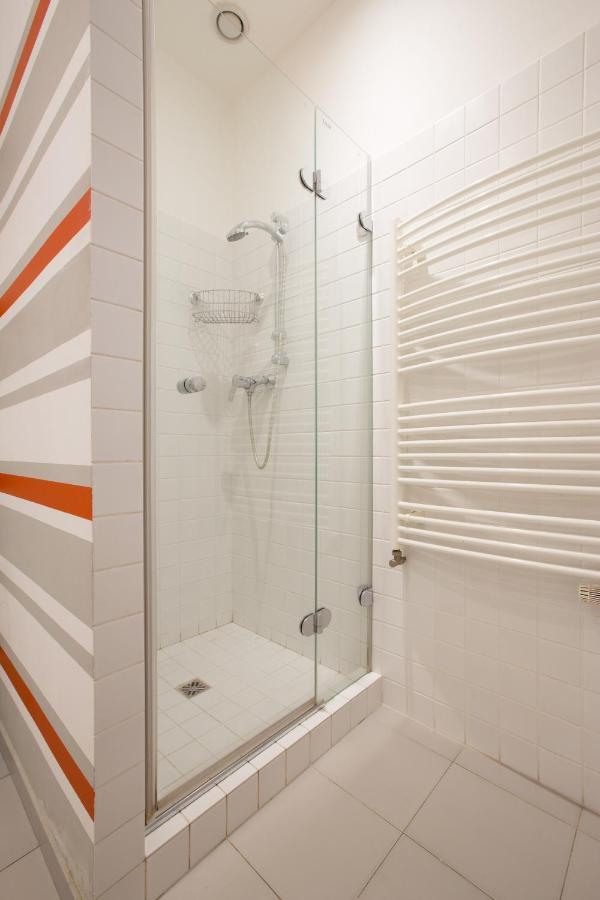 Elegant Apartment With Free Garage In The Center Of Prag Exterior foto